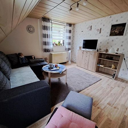 Ferienwohnung Sonja Mit Garten Und Freisitz Steinwiesen Ngoại thất bức ảnh