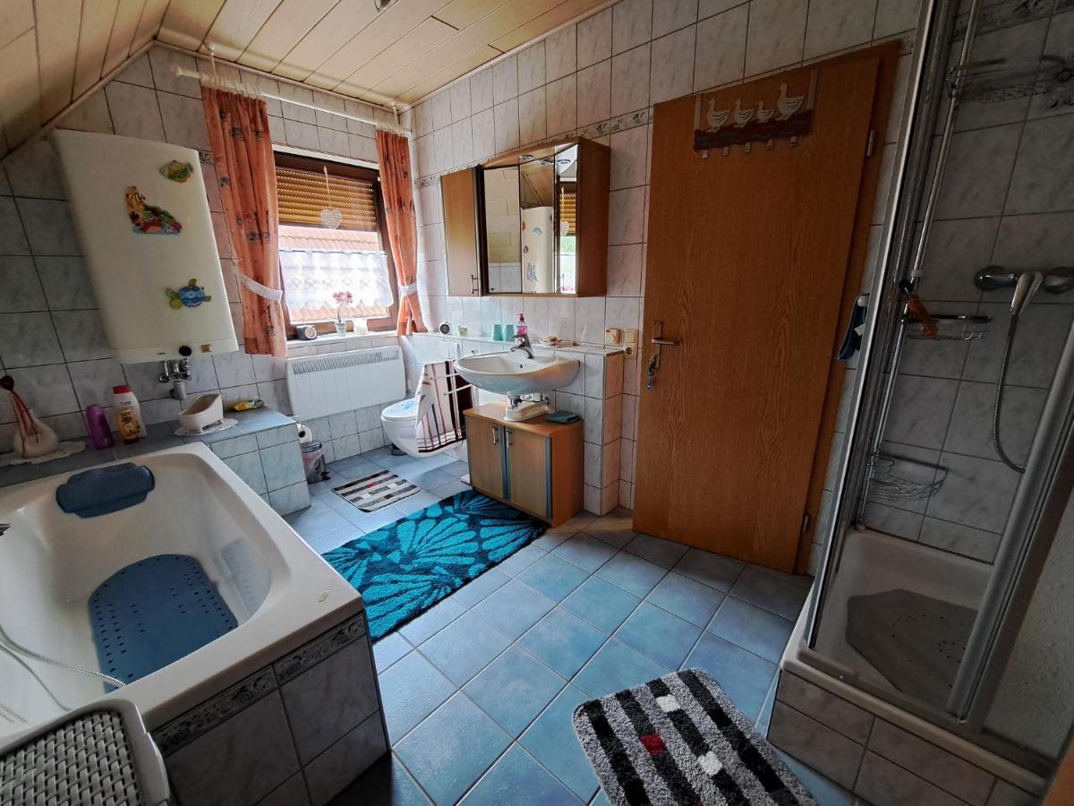 Ferienwohnung Sonja Mit Garten Und Freisitz Steinwiesen Ngoại thất bức ảnh
